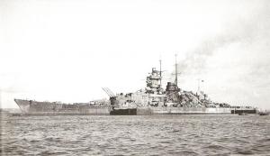 f_757786Gneisenau_Brest_avril_1941